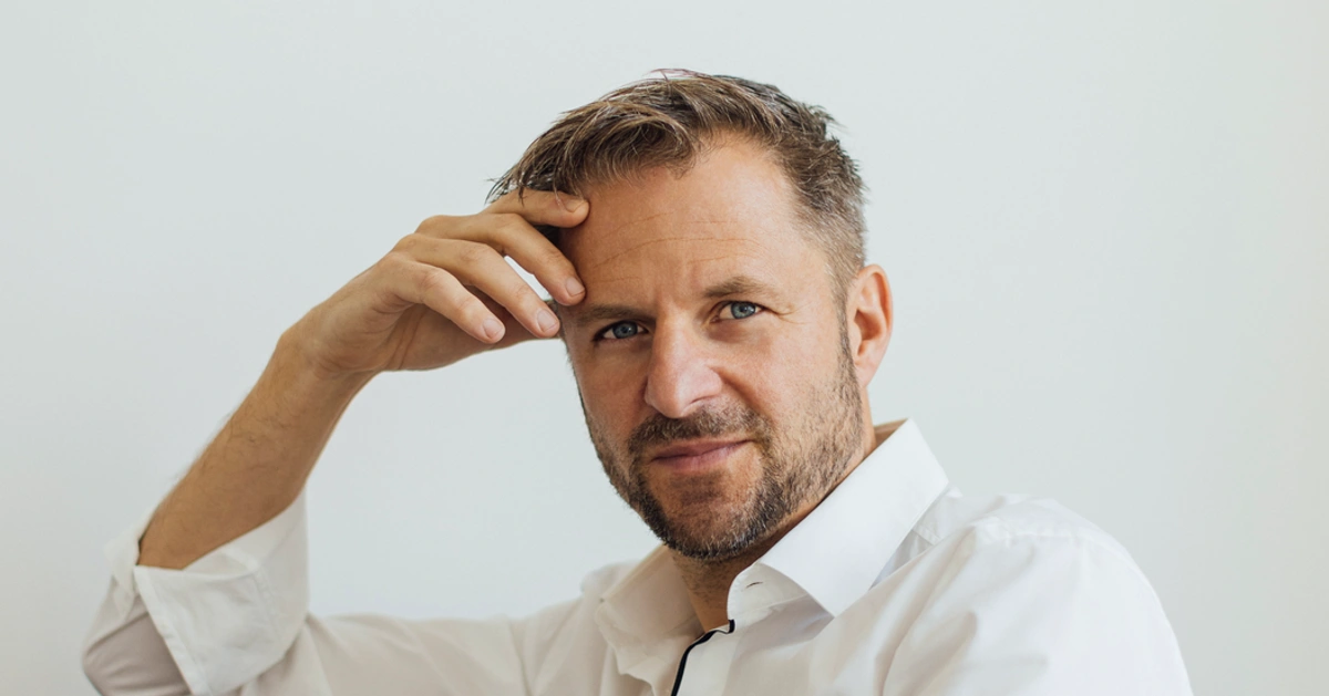 Philipp Hochmair: “I'm sitting in a rocket and it's going off”