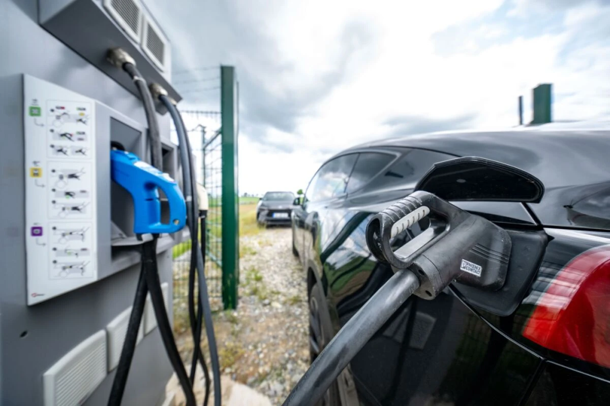 E-Autos haben eine weit bessere Klimabilanz als Benziner
