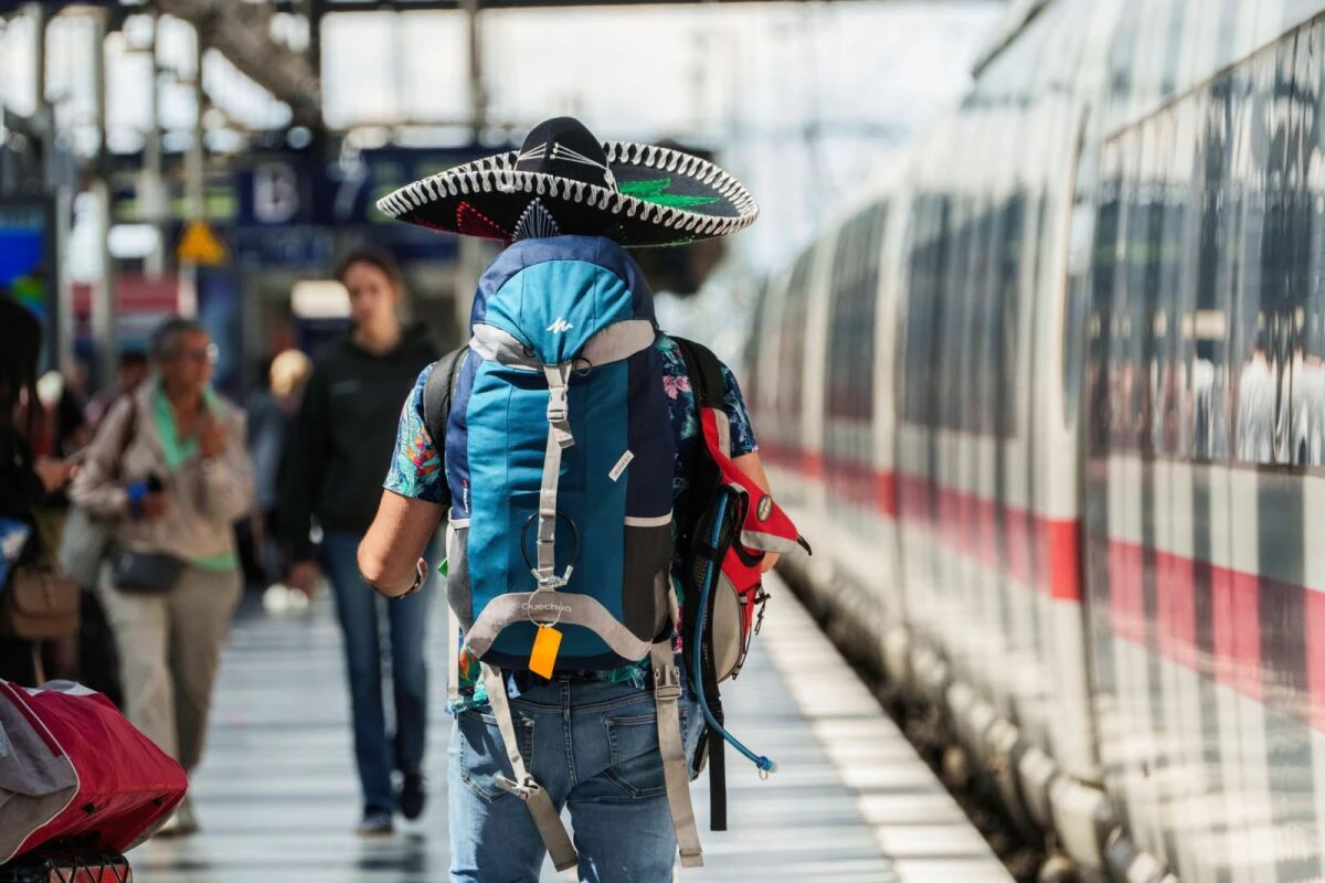 Gegenüber Rollkoffern haben Reiserucksäcke große Vorteile