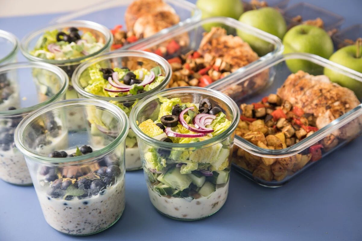 Für Meal-Preps empfehlen sich Gerichte, die erhitzt werden müssen