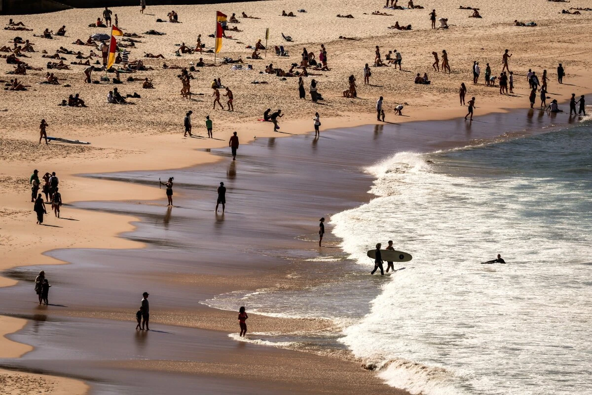 Bondi Beach ist ein beliebter Strand in Sydney