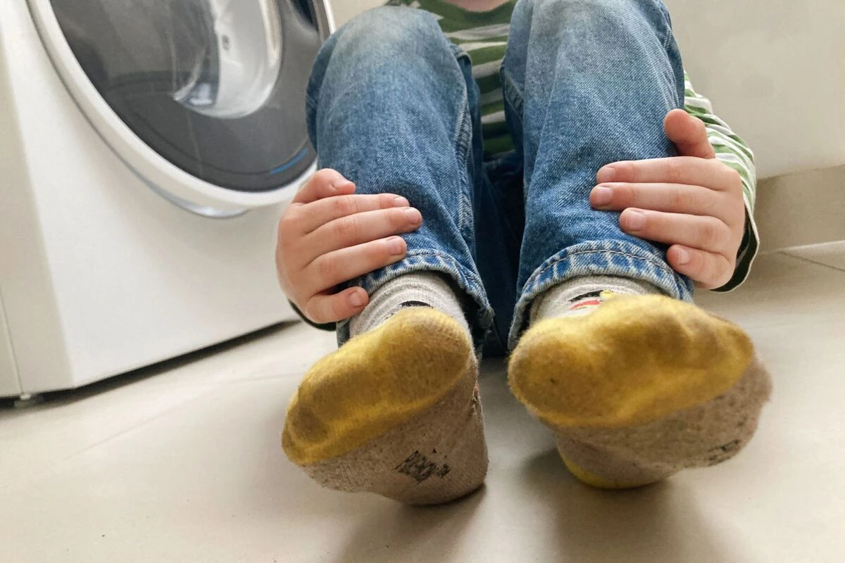 Die Socken müssen vor dem Waschen über Nacht eingeweicht werden