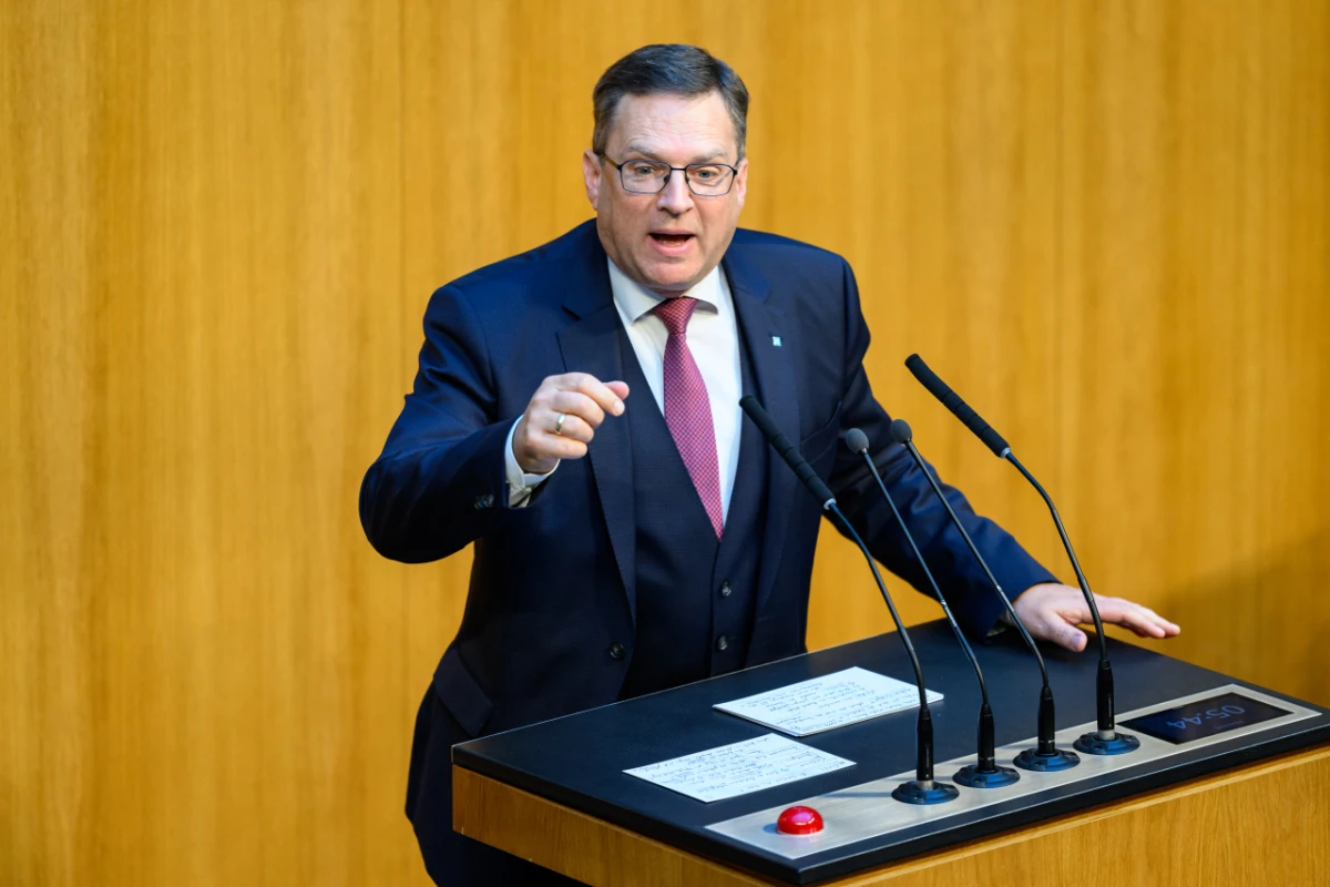 ÖVP-Klubchef Wöginger will sich ans Regierungsprogramm halten