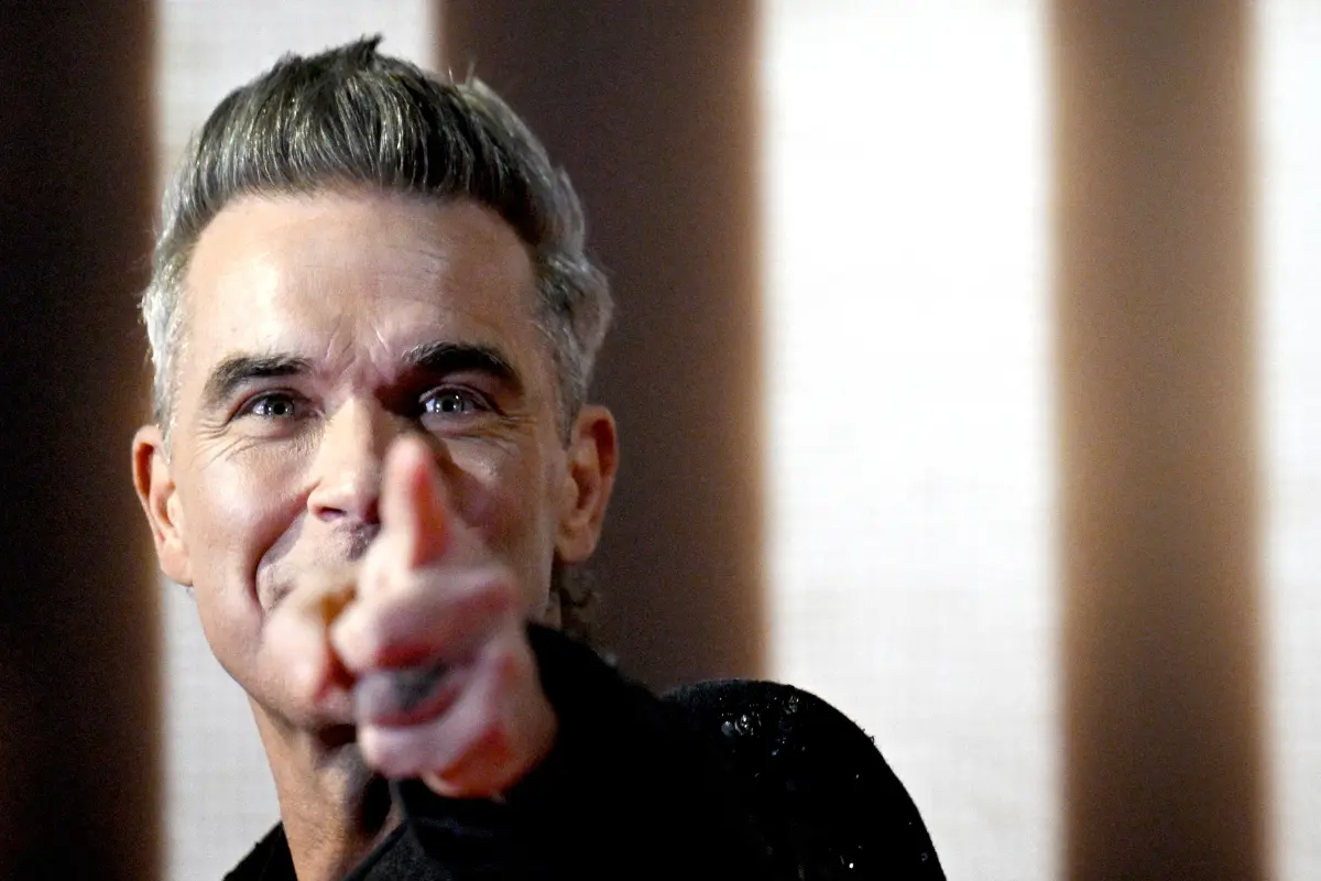 Robbie Williams begeistert auch nach mehr als 25 Jahren noch die Menge