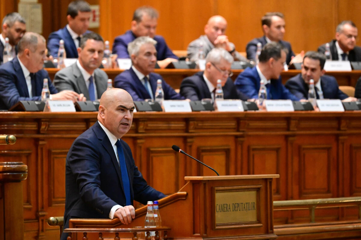 Premier Ilie Bolojan bei Rede im Parlament vor der Angelobung im Juni