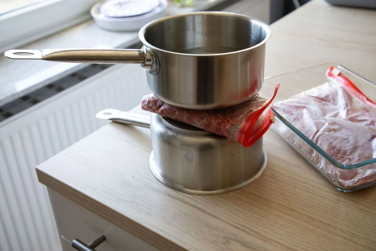 Fazit: Nach weiteren zehn Minuten ist das Fleisch komplett aufgetaut