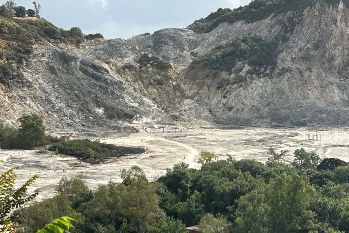 ++ ARCHIVBILD ++ Das Vulkanfeld Solfatara gehört zu den Phlegräischen Feldern