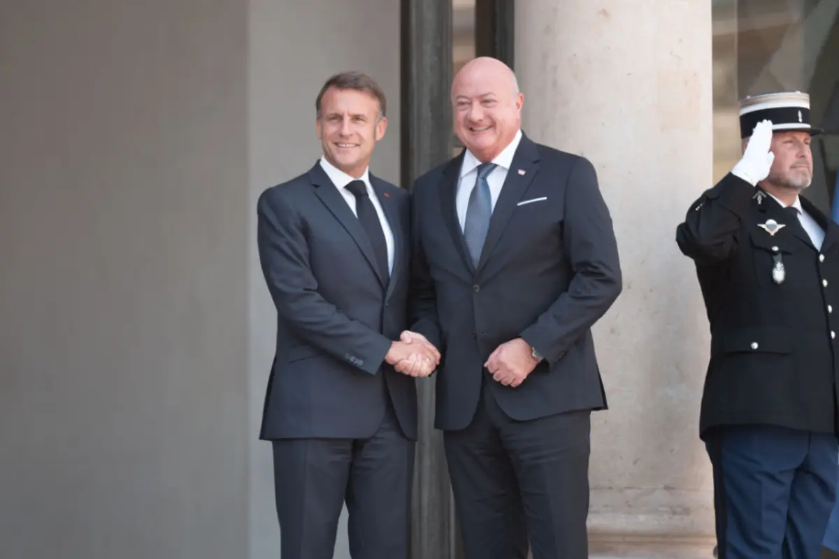 Frankreichs Präsident Macron empfing Bundeskanzler Christian Stocker