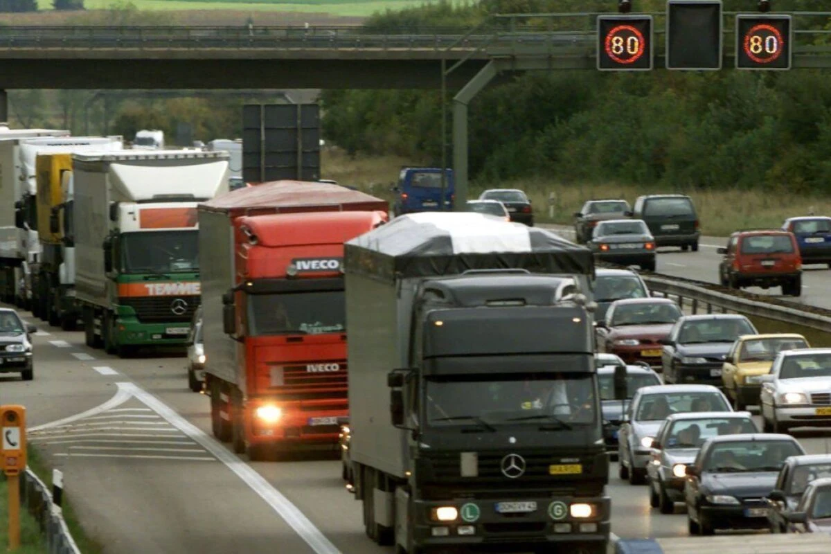 Die Lkw-Maut soll 2026 wieder stiegen