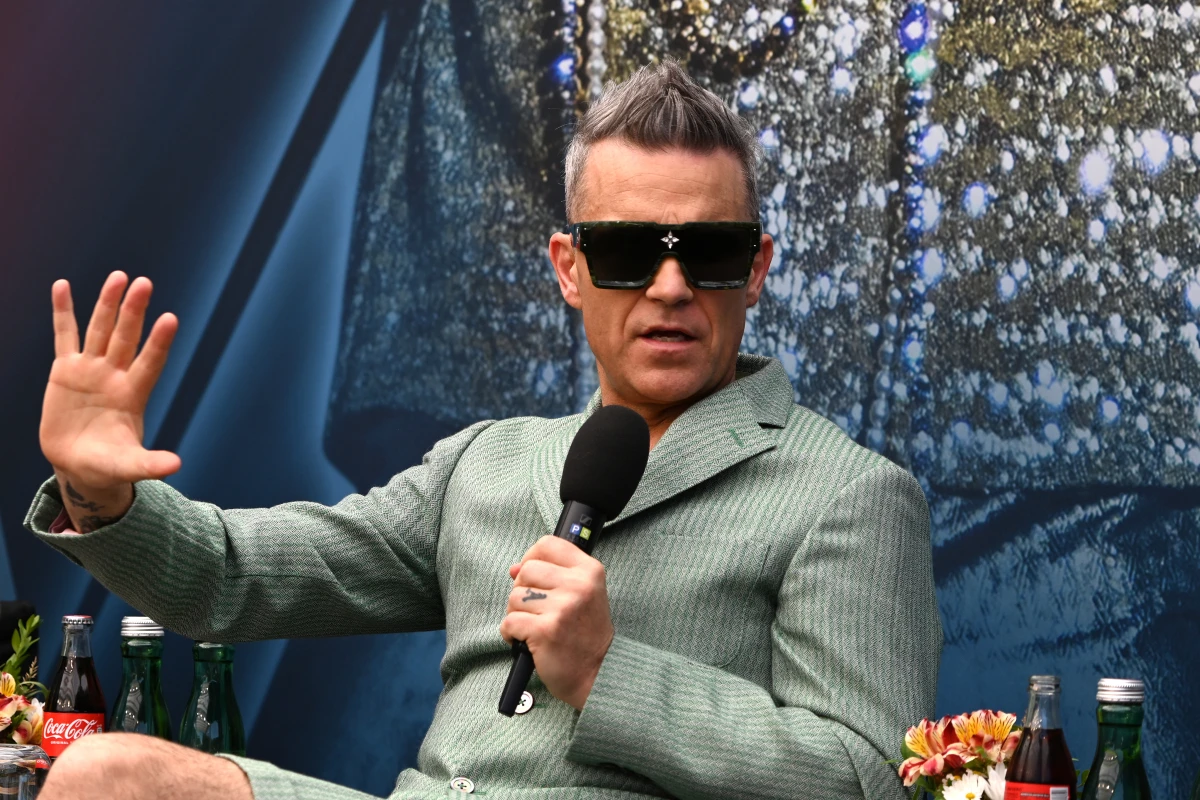 Regenprognose macht Robbie Williams Strich durch die Rechnung