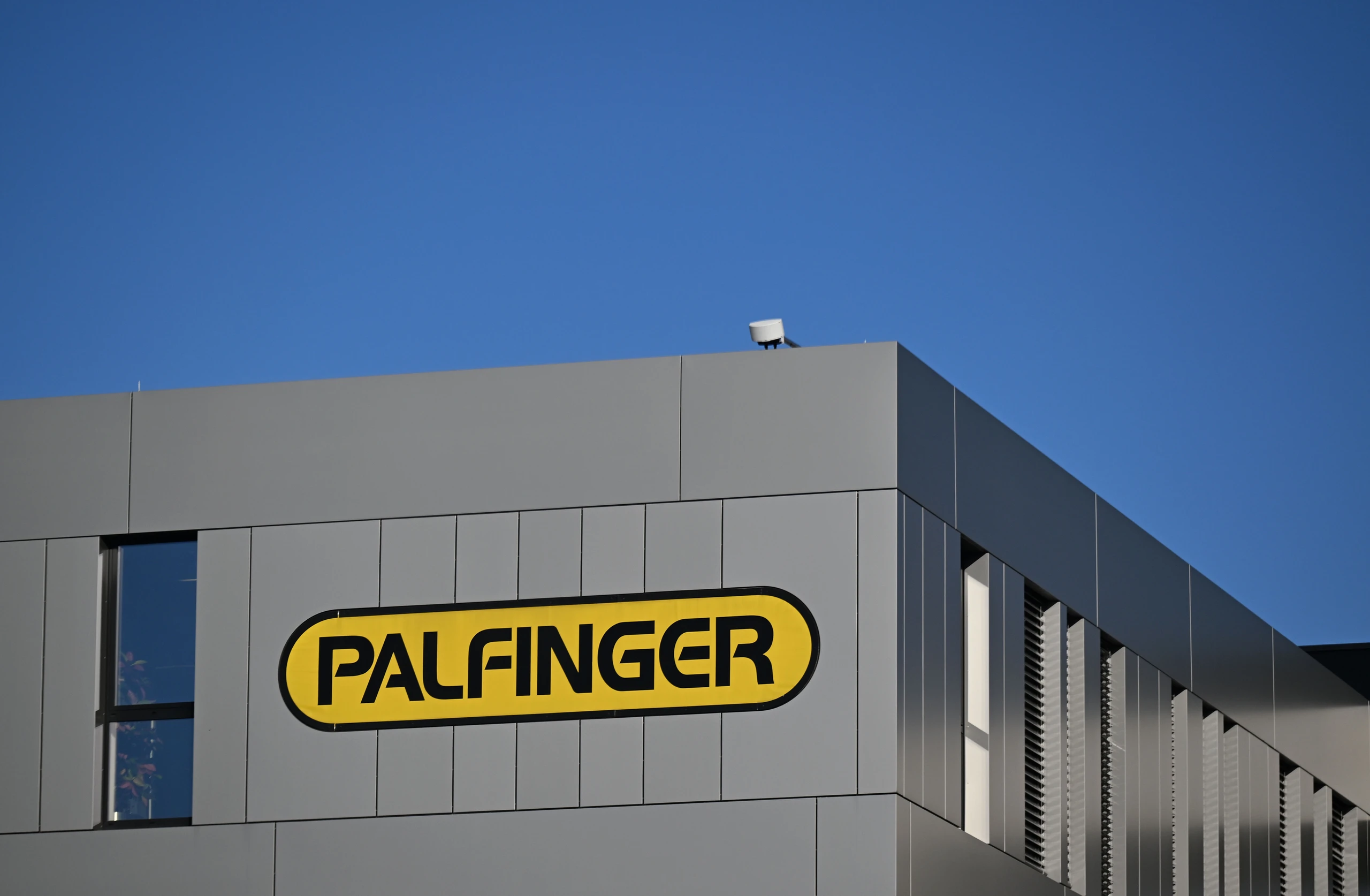 Die Palfinger AG mit Sitz in Bergheim bei Salzburg kämpft mit eingebrochenem Umsatz und Gewinn.