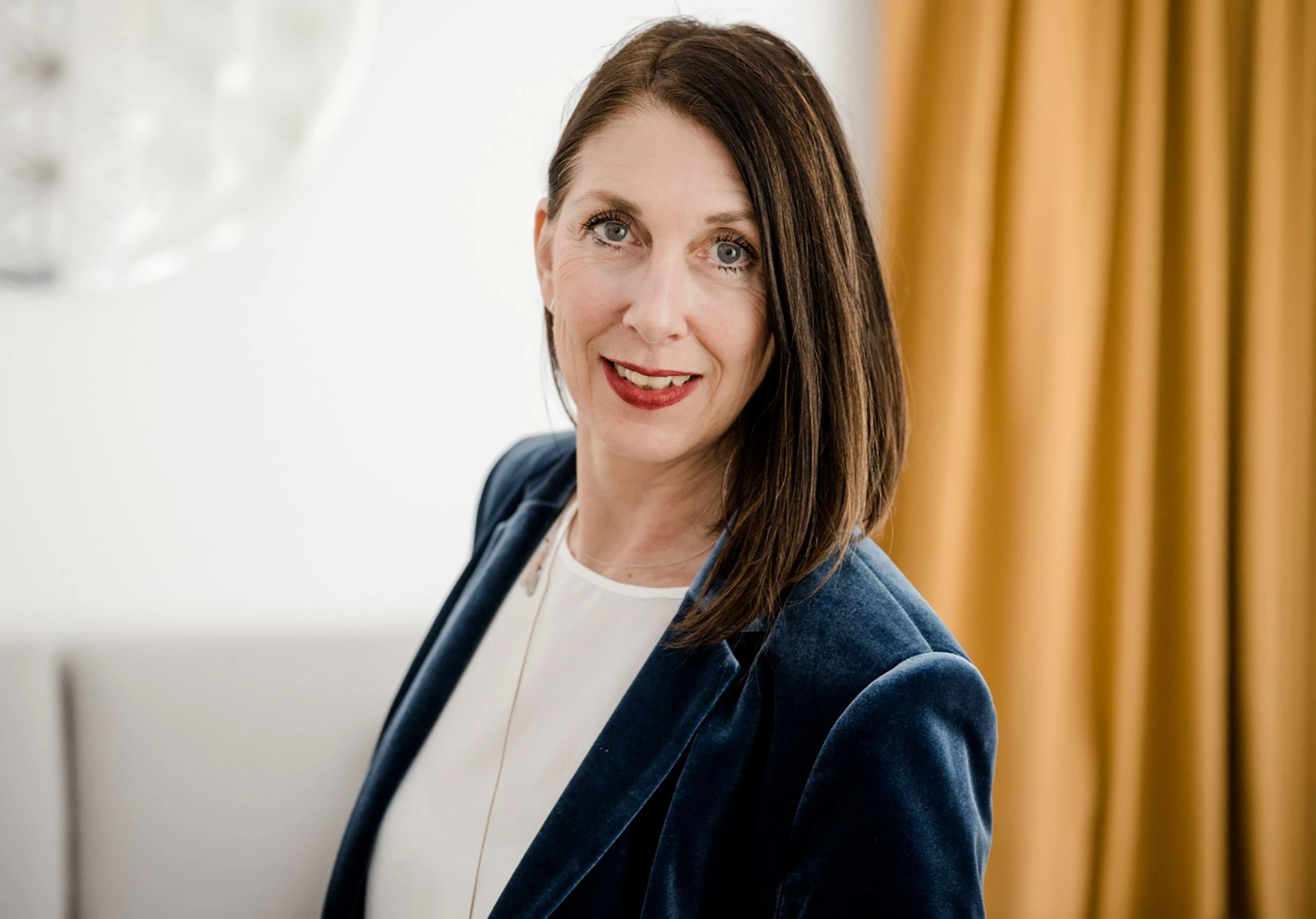 © Lars Ternes Blurred image background