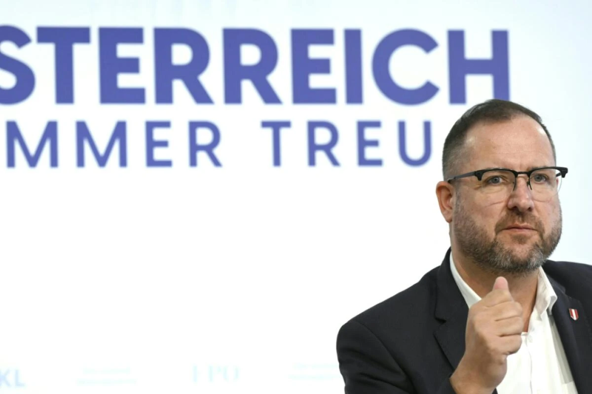 Hafenecker baut bei U-Ausschuss auf den VfGH