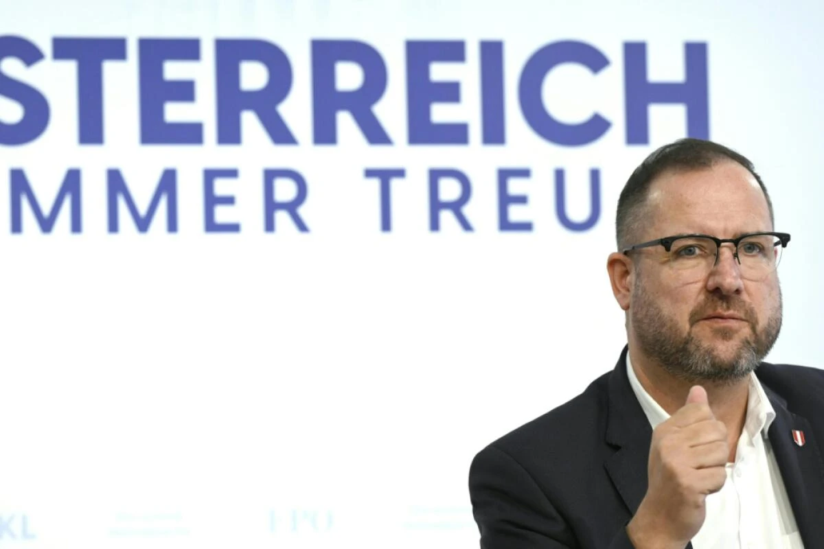 Hafenecker baut bei U-Ausschuss auf den VfGH