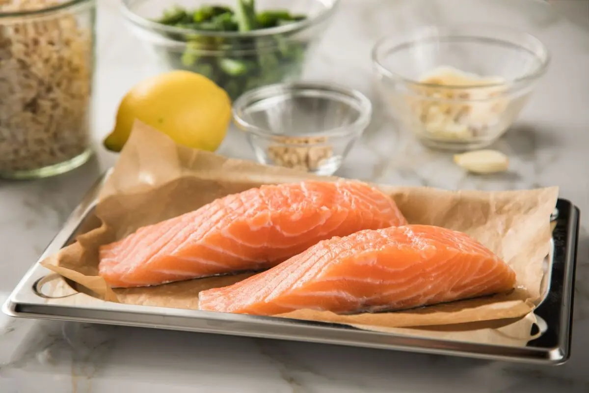 Lachs enthält viele wertvolle Omega-3-Fettsäuren