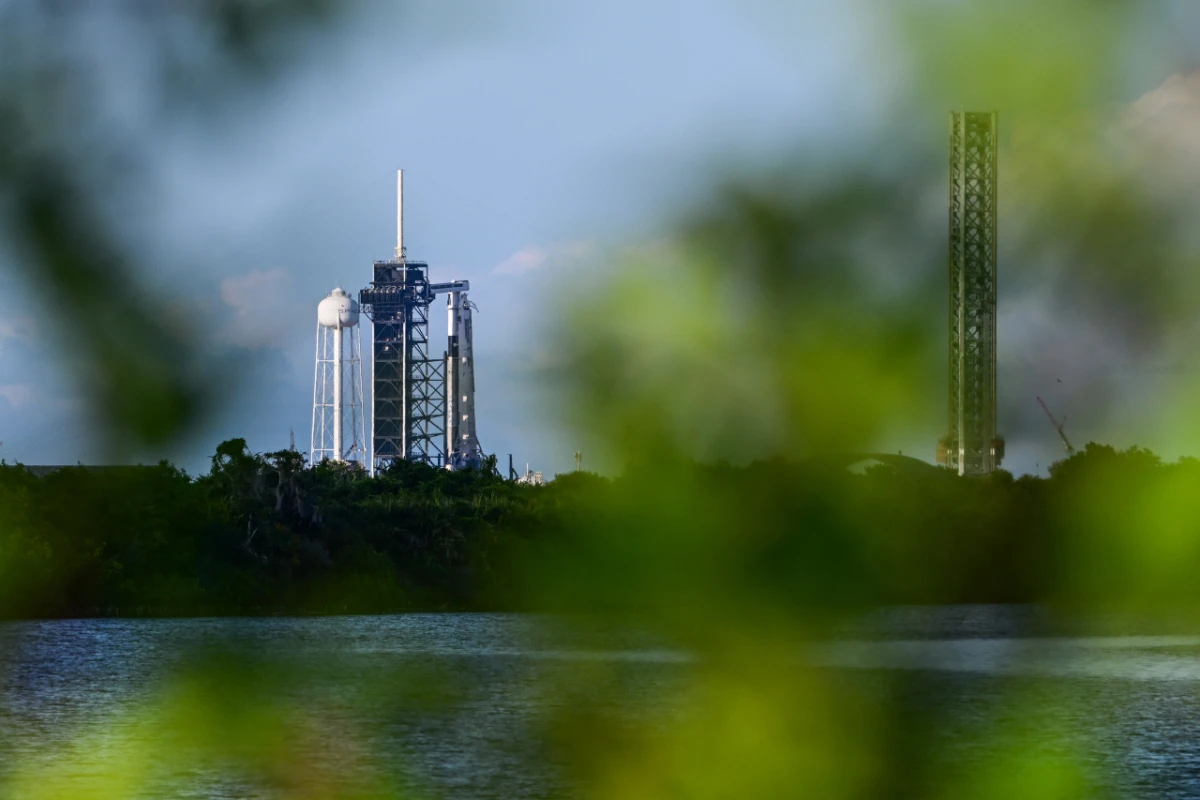 Blick auf das Kennedy Space Center der NASA in Florida