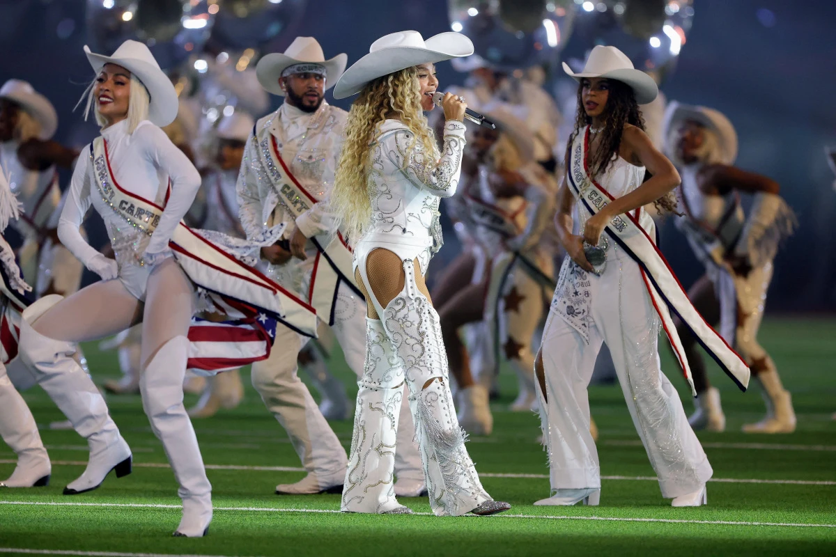 Beyoncé während einer Halbzeitshow in Texas