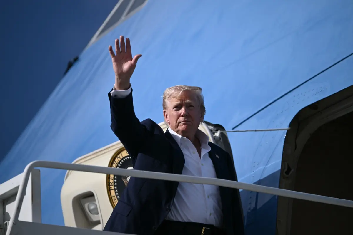 Trump verlässt Europa Richtung USA