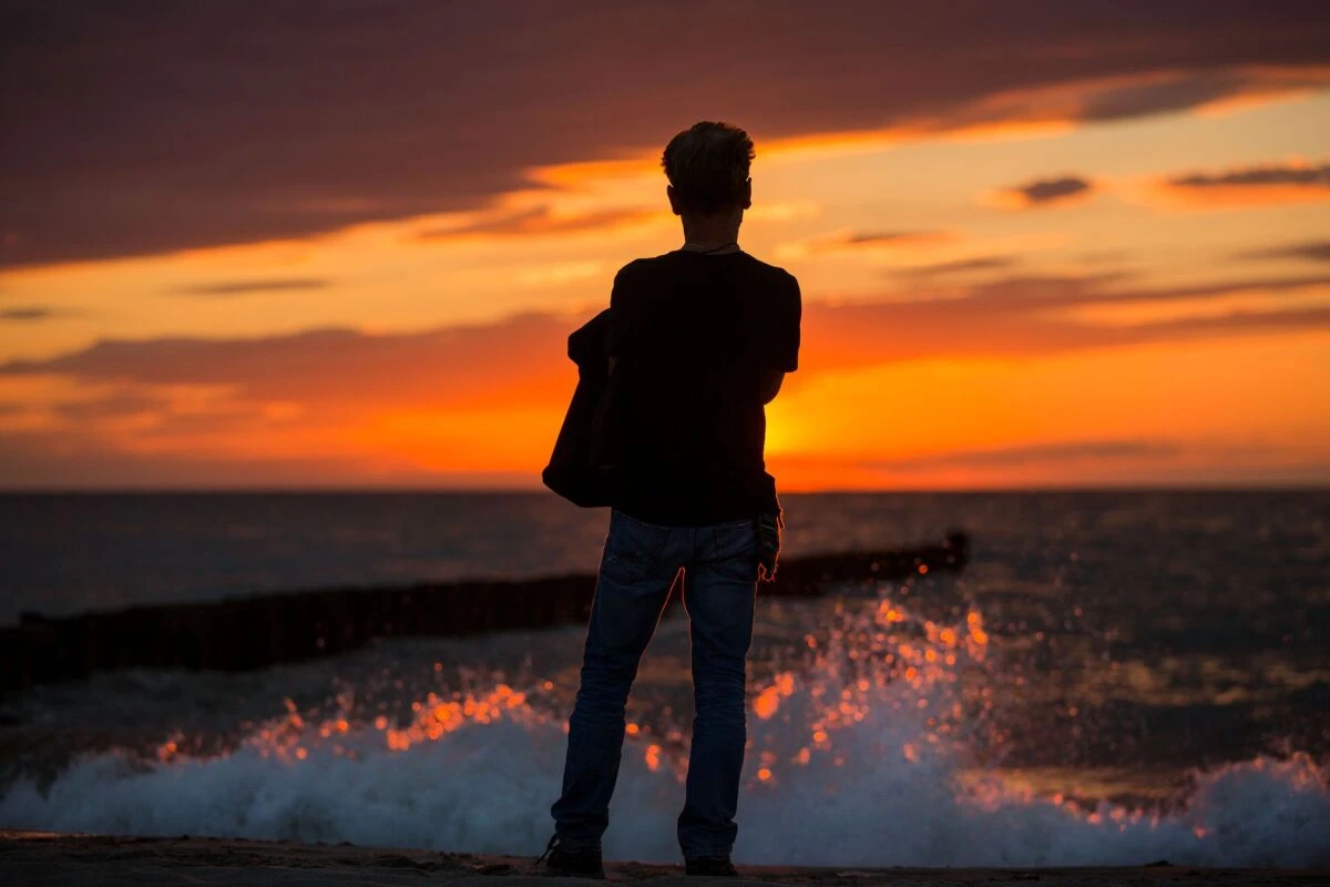 ++ ARCHIVBILD ++ Ort der Unendlichkeit: Das Meer kann Trost und Hoffnung geben