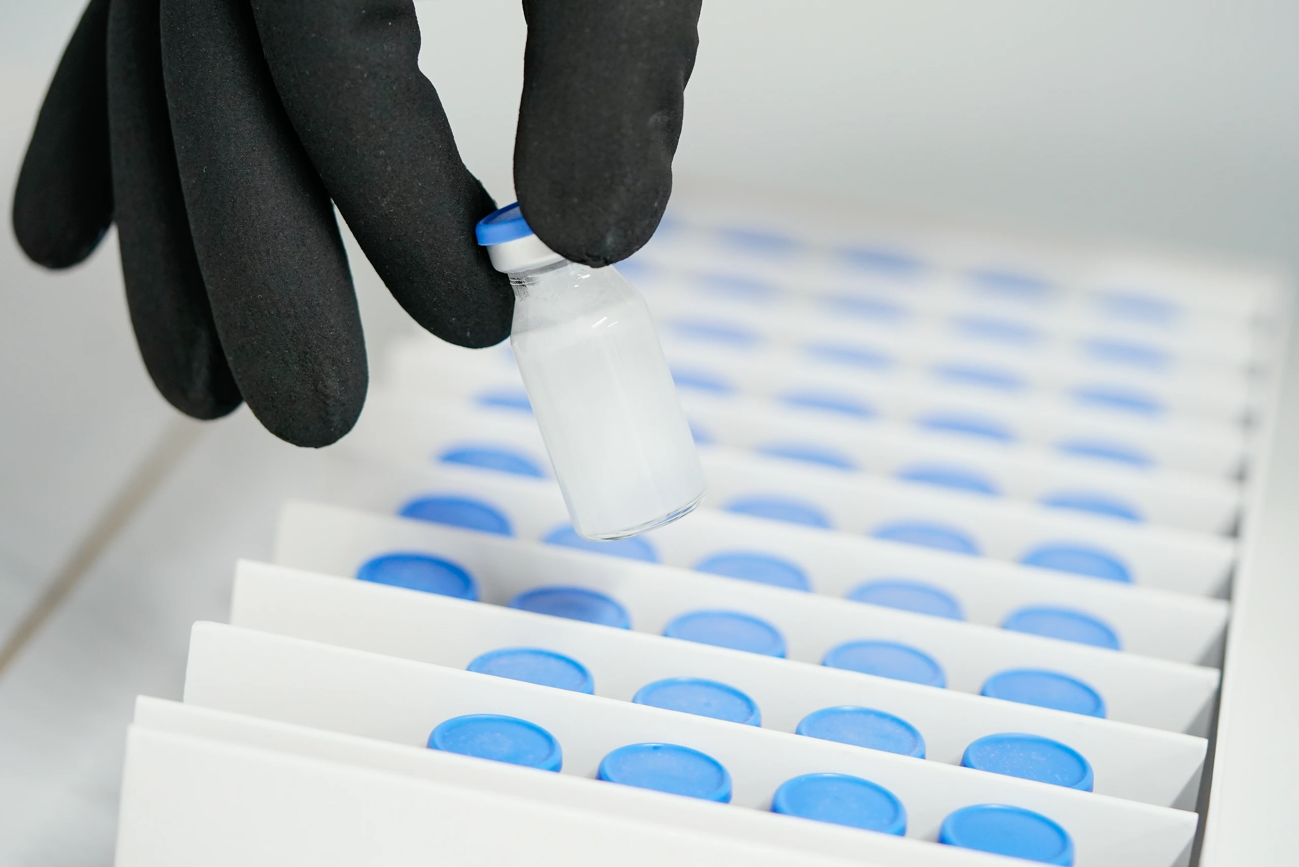 Nach Einschätzung der Oesterreichischen Nationalbank bekommt die Pharma- vor der Automobilindustrie die US-Zollerhöhungen am stärksten zu spüren.
