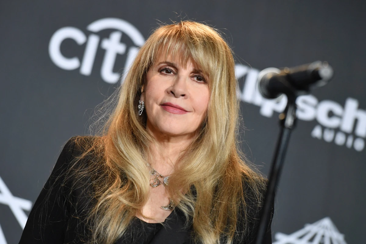 Stevie Nicks muss Tour unterbrechen