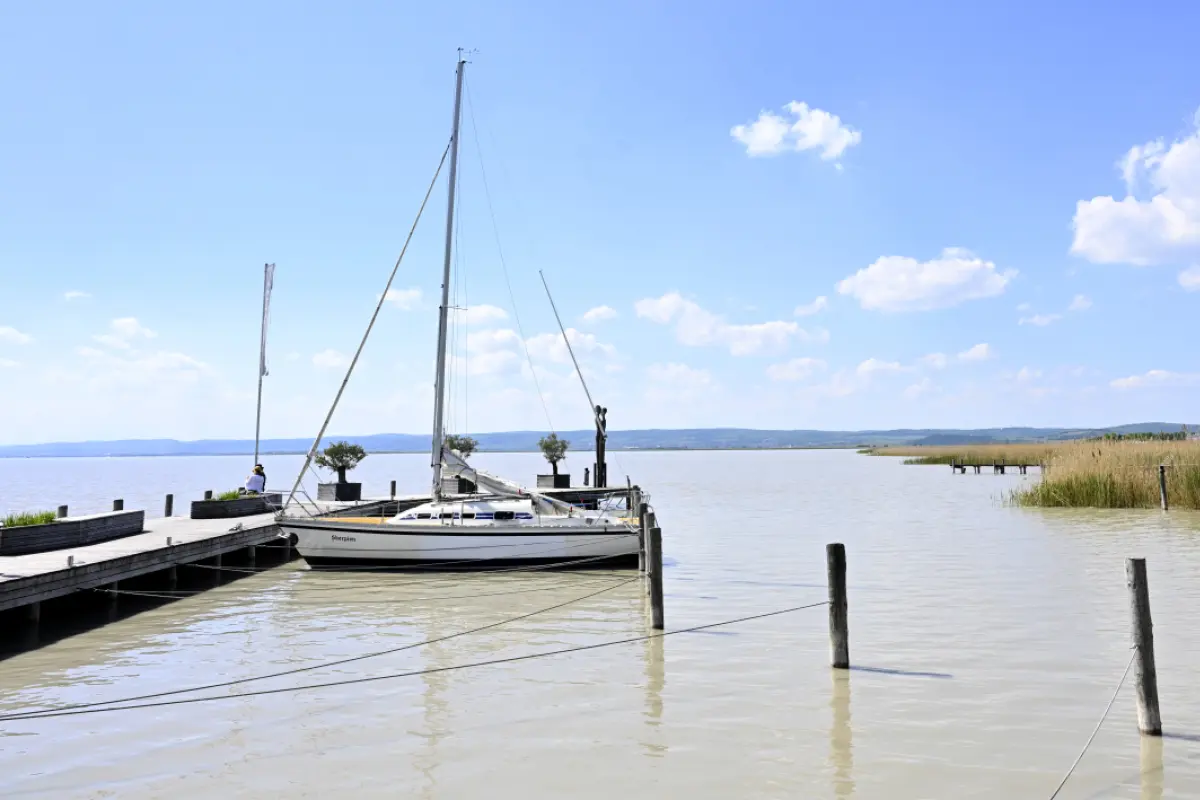 Wasserstand im See liegt nach Niederschlägen über dem Vorjahreswert