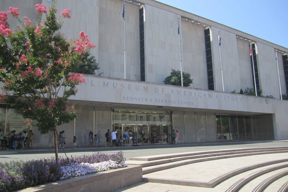 Das National Museum of American History beugt sich dem Willen Trumps