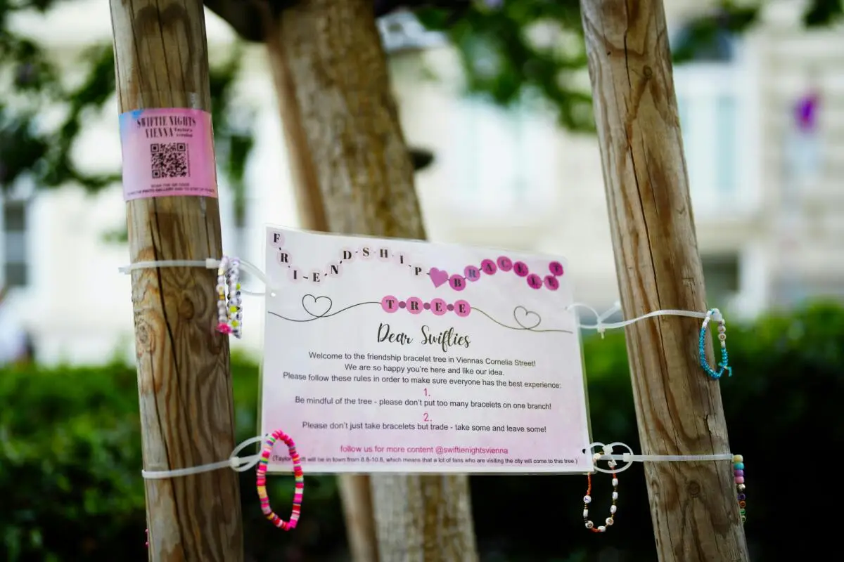 Der Freundschaftsbaum der Swifties in der Corneliusgasse