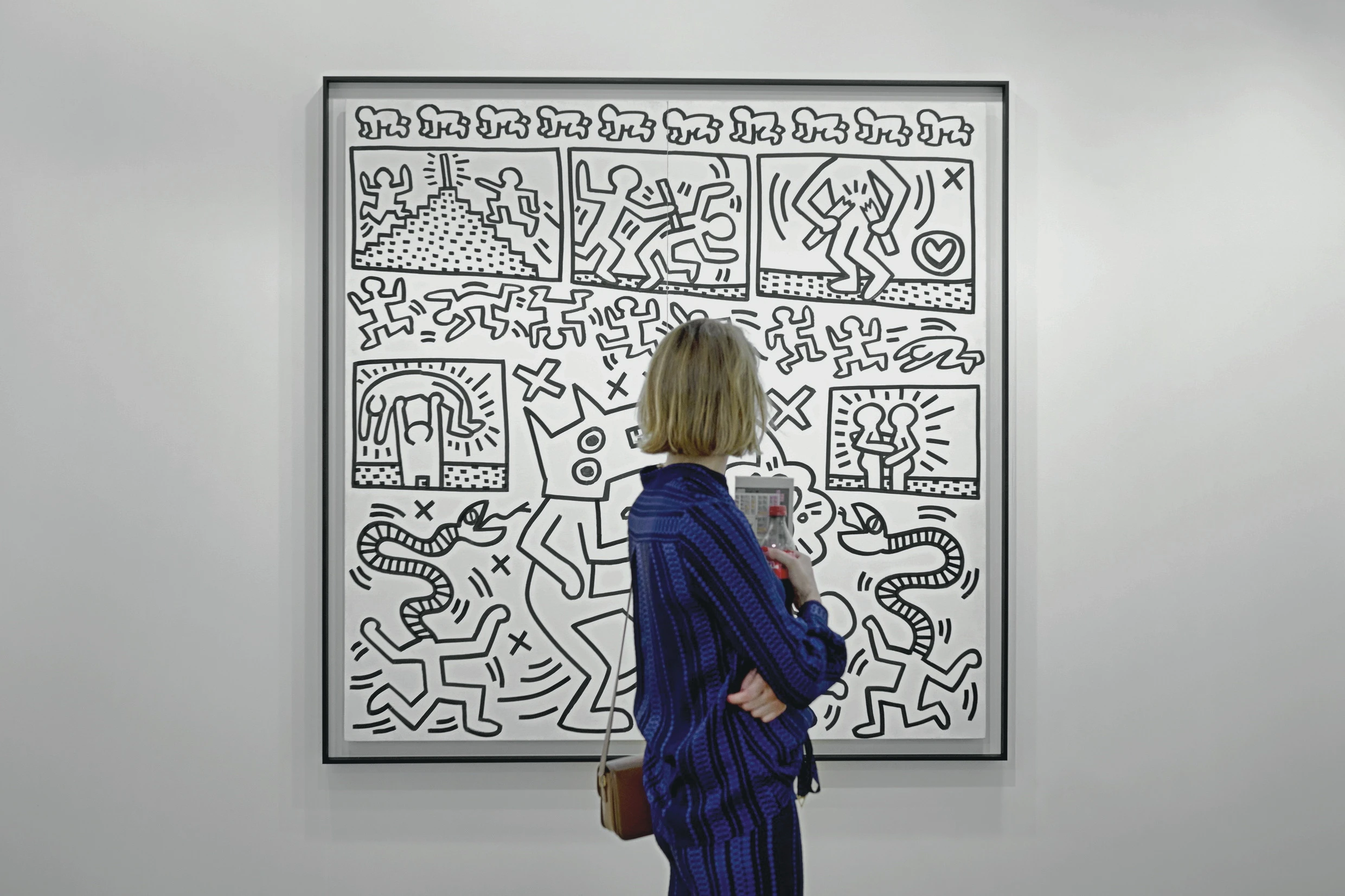 © Art Basel Blurred image background