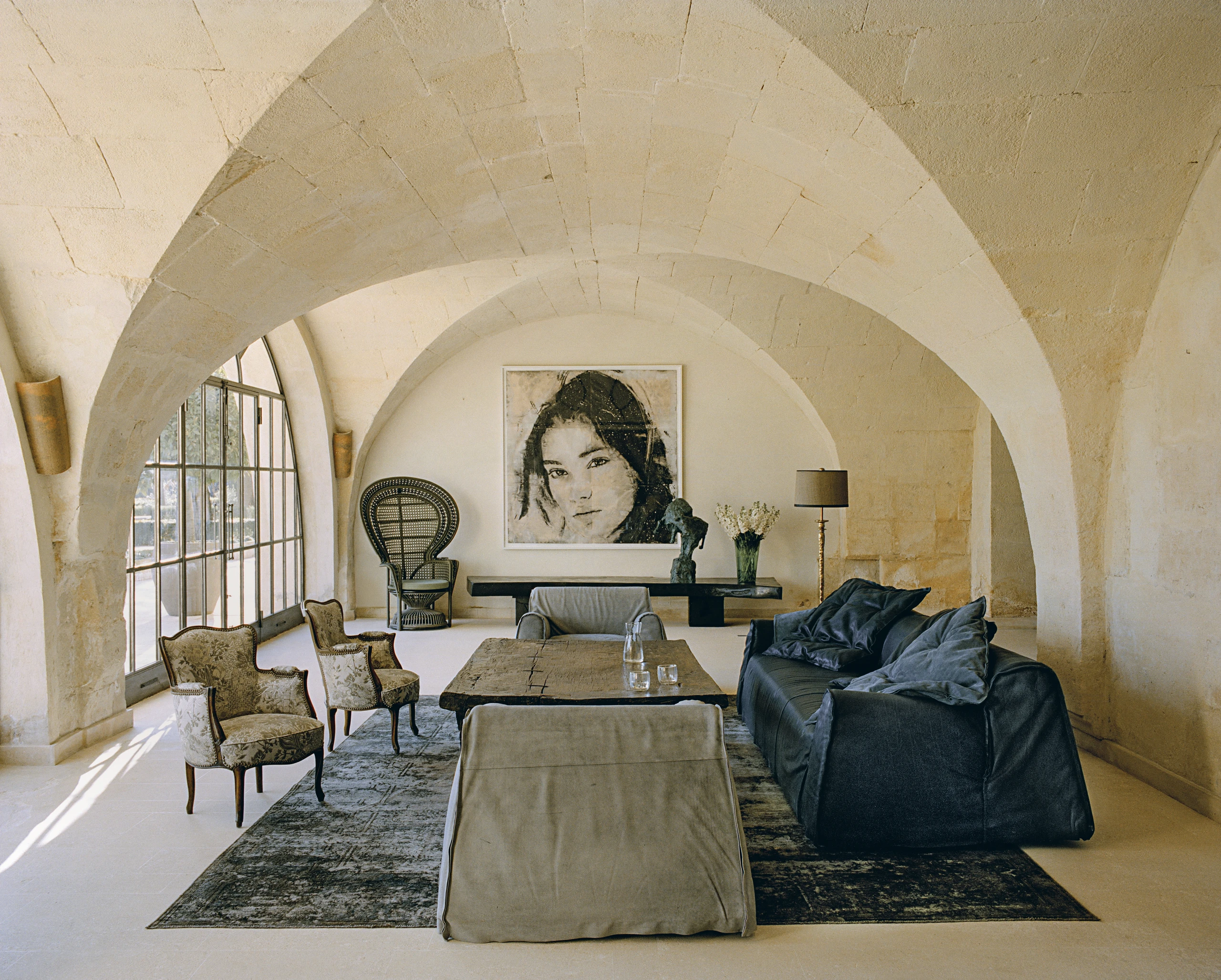 © La Bastide Blurred image background