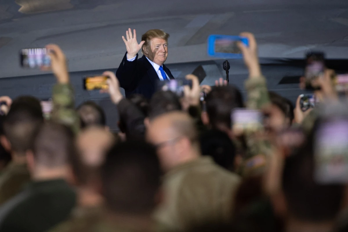 Trump auf Militärbasis Elmendorf-Richardson in Anchorage (Archivbild)