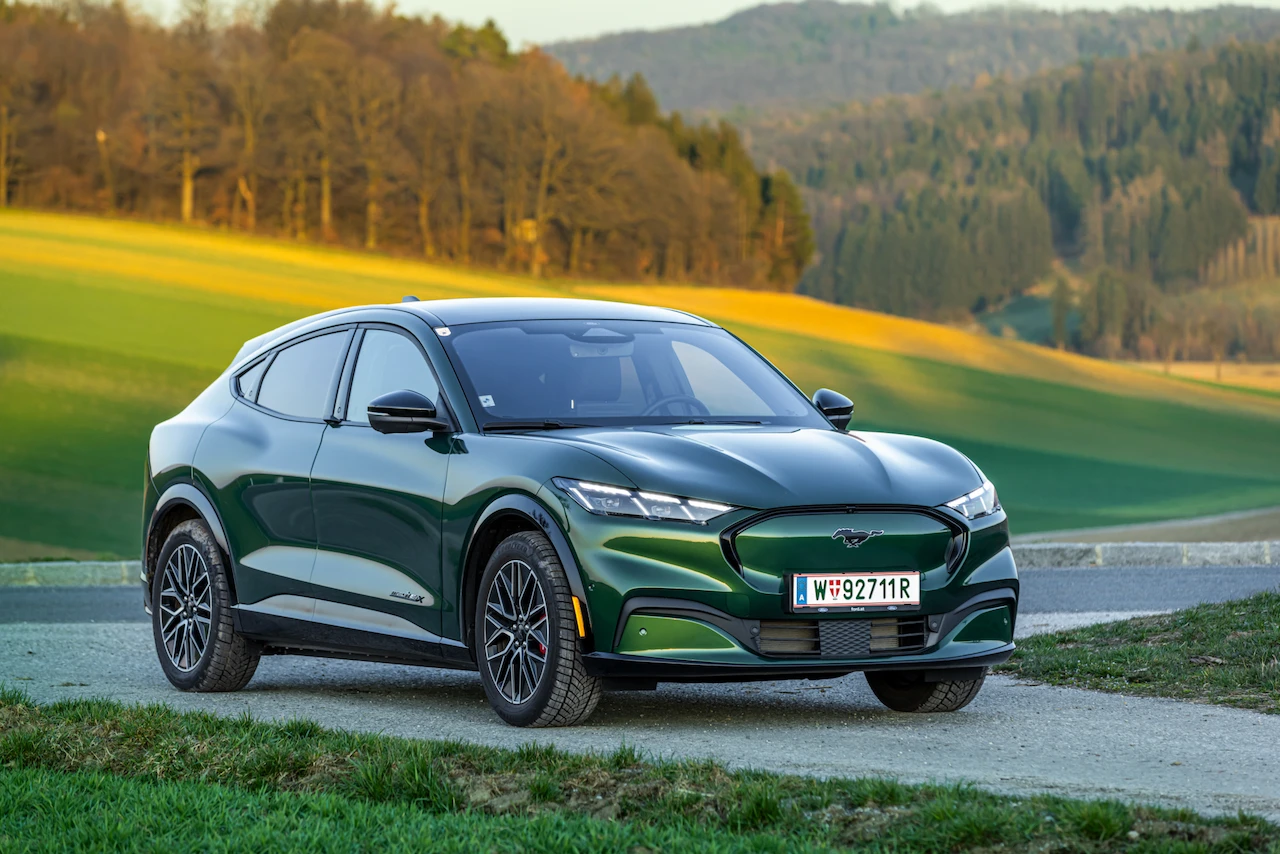 Test Ford Mustang Mach-E AWD