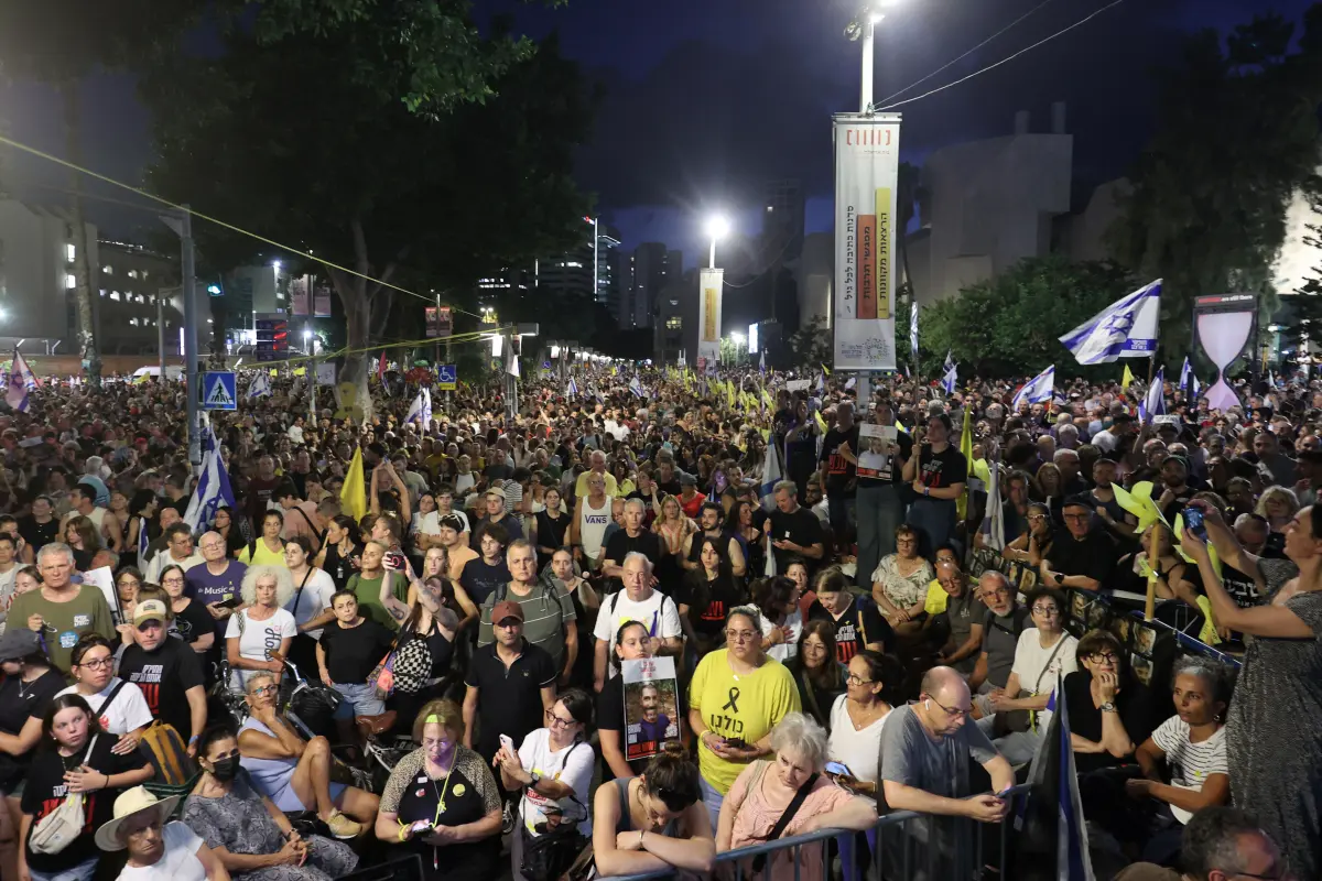 Massendemo in Tel Aviv für Ende des Gazakriegs und Geiseldeal