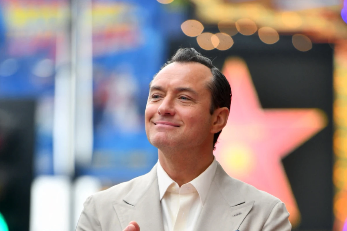 Jude Law kommt zu den Filmfestspielen Venedig