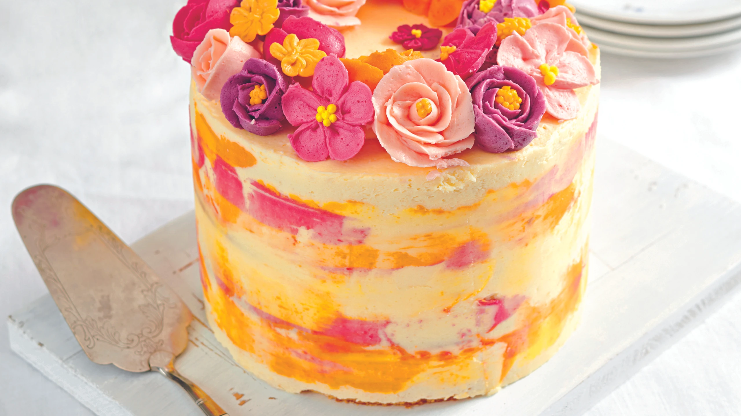 © GUSTO / Barbara Eidler-Ster Buttercreme-Blümchen-Torte
