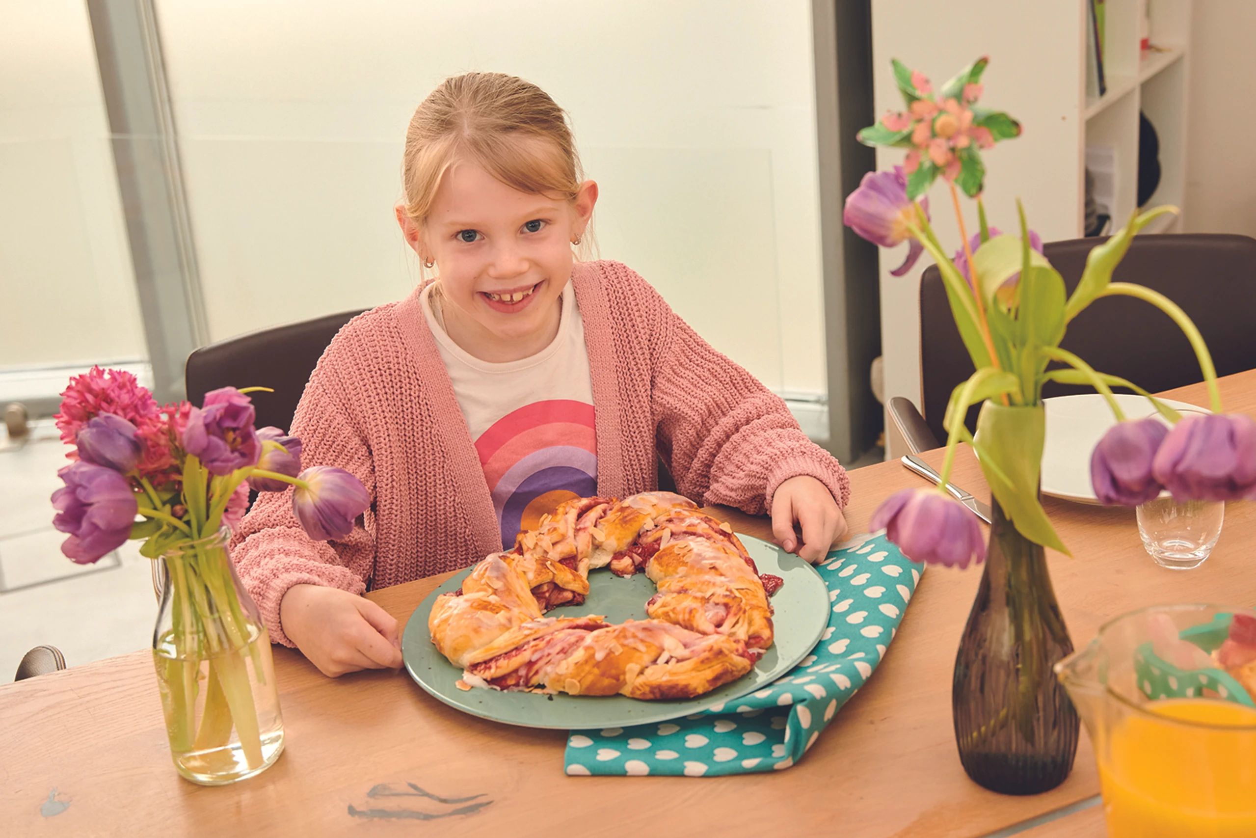 © Beigestellt Blurred image background