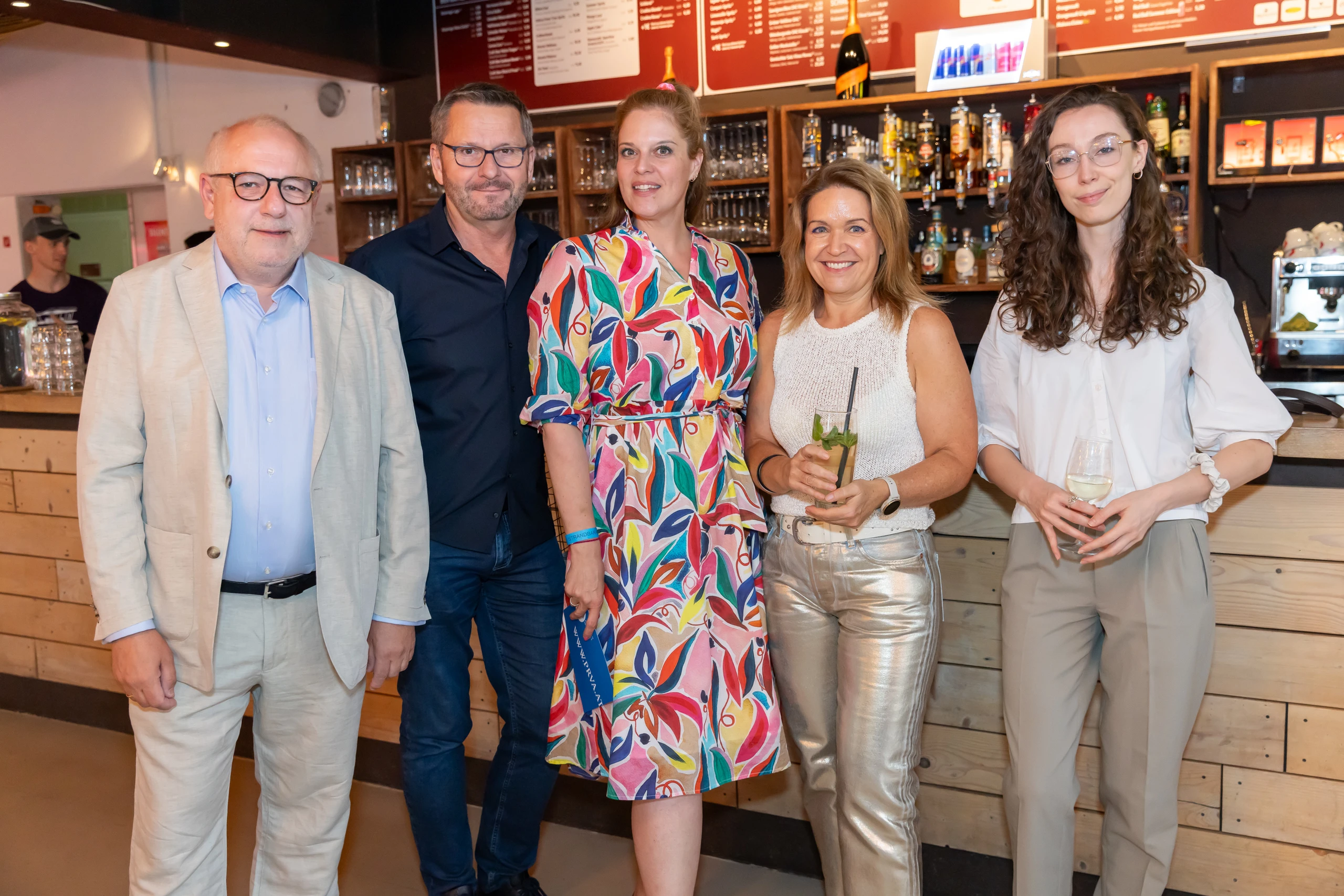 PRVA Summer-Cocktail 2025: Erfolgreiches Netzwerktreffen in der Strandbar Herrmann