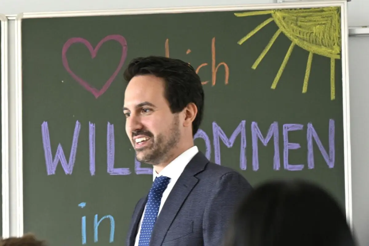 © APA/APA/HARALD SCHNEIDER/HARALD SCHNEIDER Wiederkehr freut sich auf das kommende Schuljahr