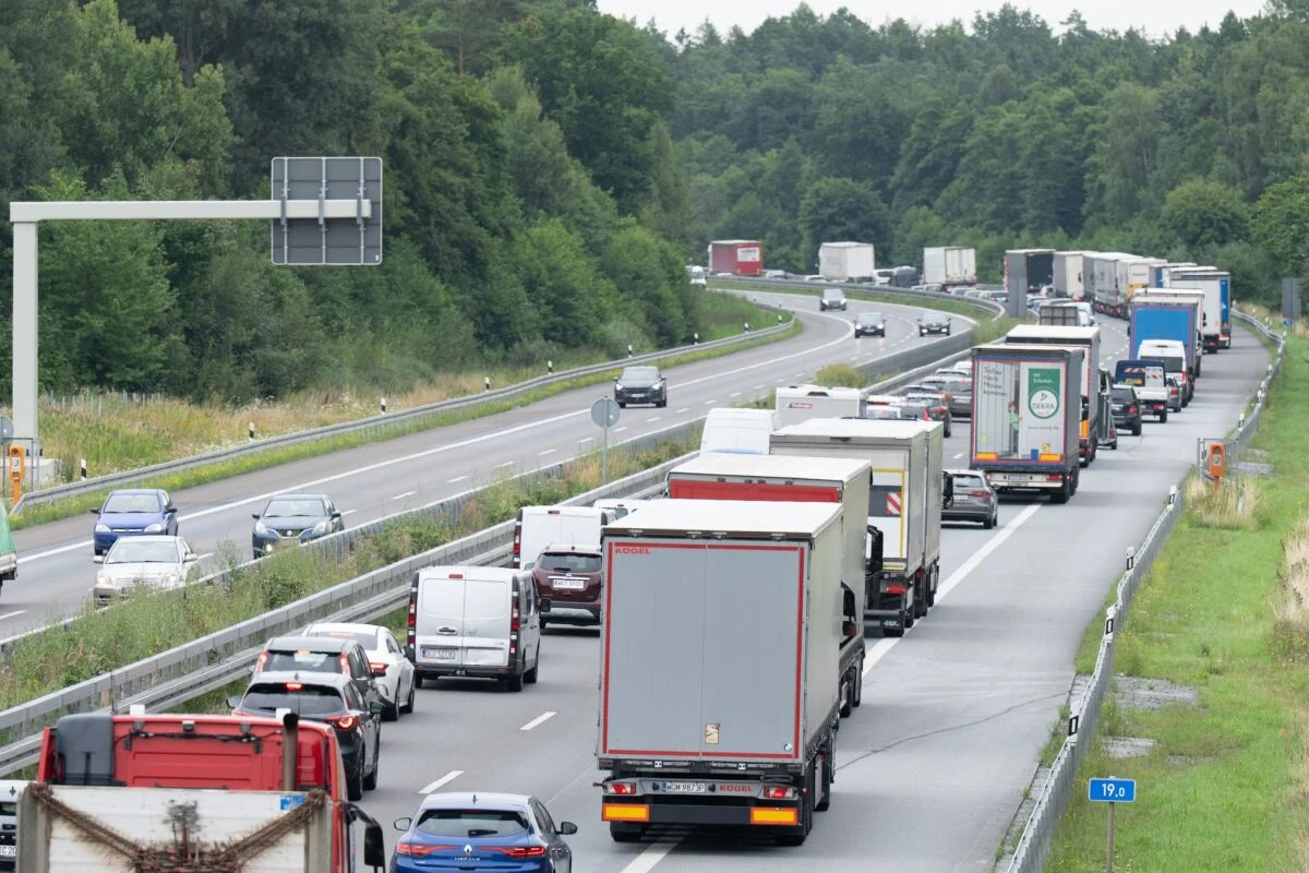 Großer Überhang an Laderaum