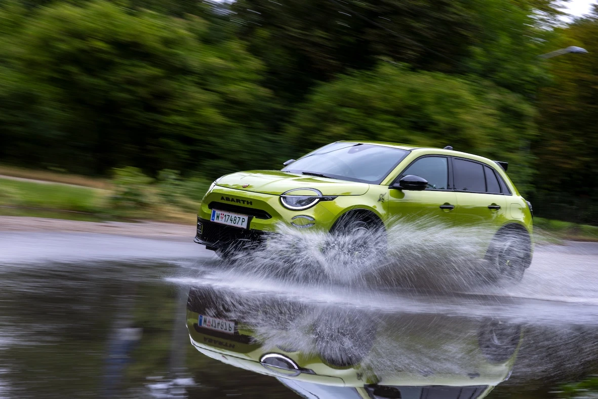 Test Abarth 600e Scorpionissima