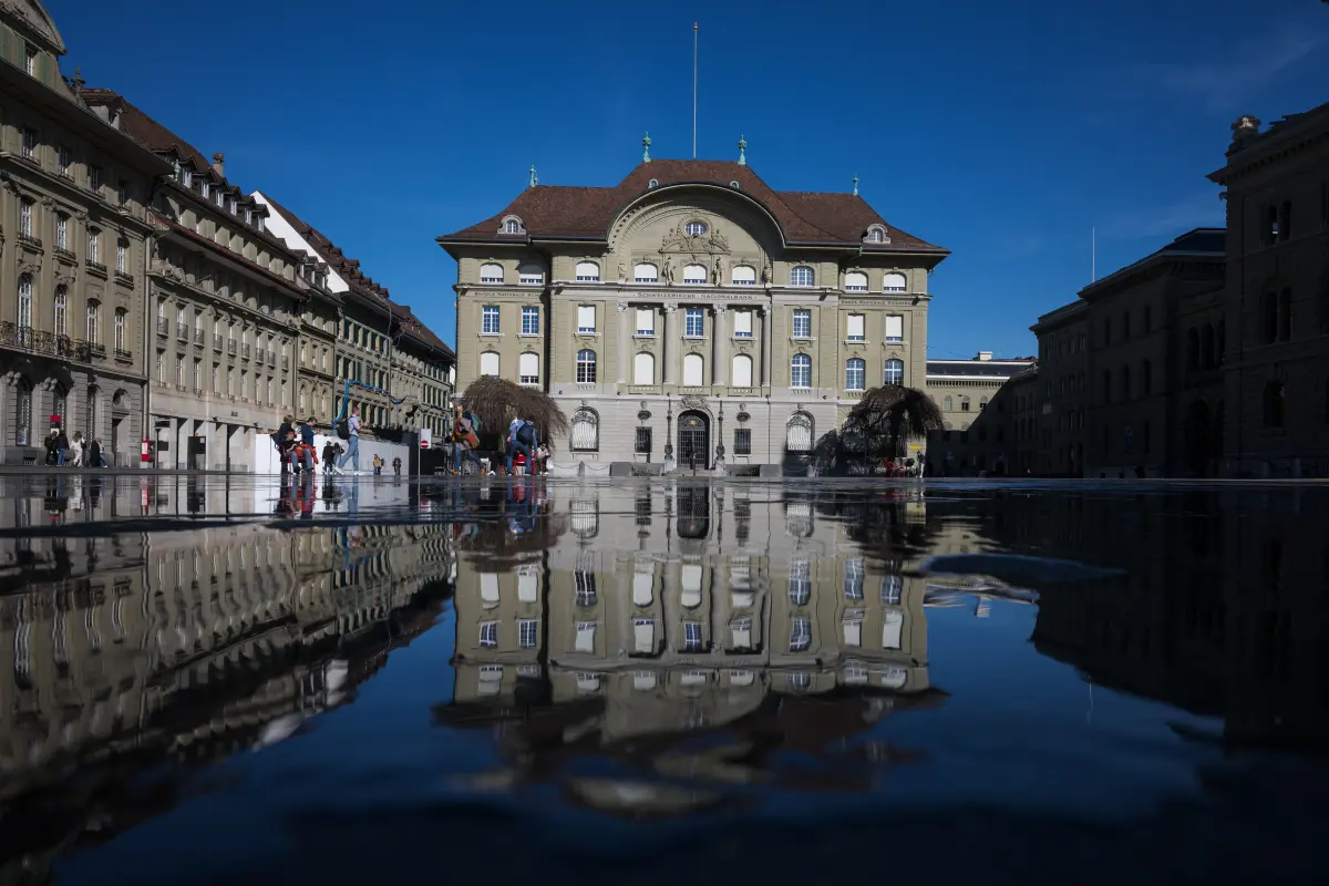 © APA/APA/AFP/FABRICE COFFRINI Schweizerische Nationalbank verweist auf die Herausforderungen