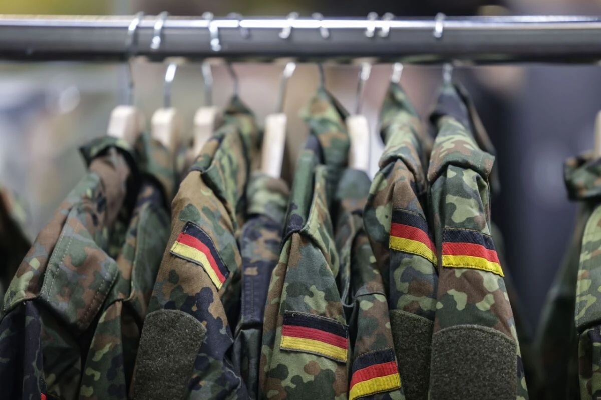++ ARCHIVBILD ++ Deutschland beschließt Freiwilligen-Modell bei Wehrdienst