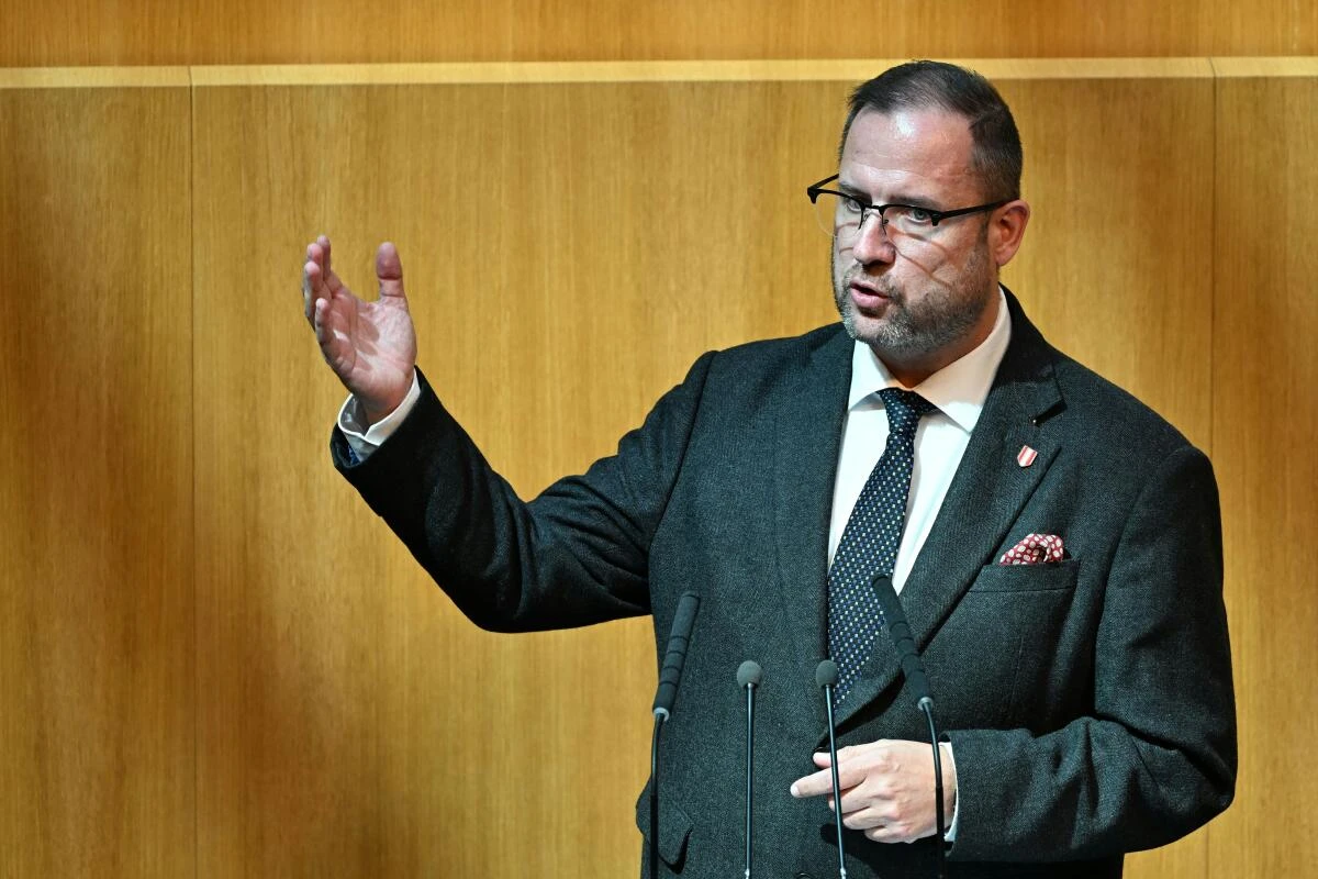 Hafenecker kündigt U-Ausschüsse an