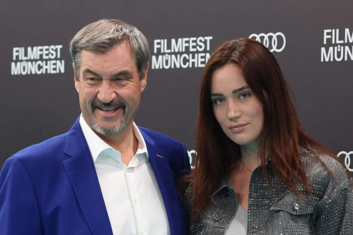 ++ ARCHIVBILD ++ Gloria-Sophie Burkandt mit ihrem Papa