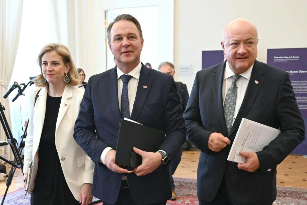 Die Regierung kehrt aus der politsichen Sommerpause zurück