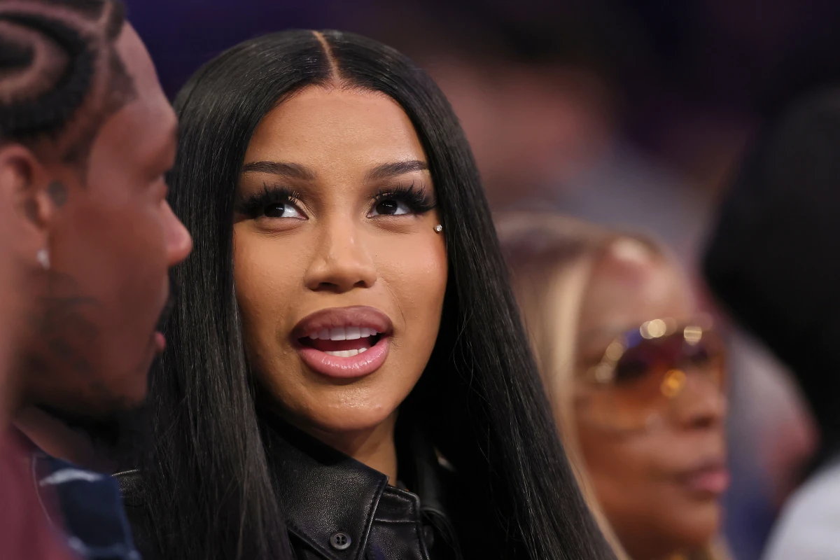 Cardi B bestritt Vorwürfe vor Gericht