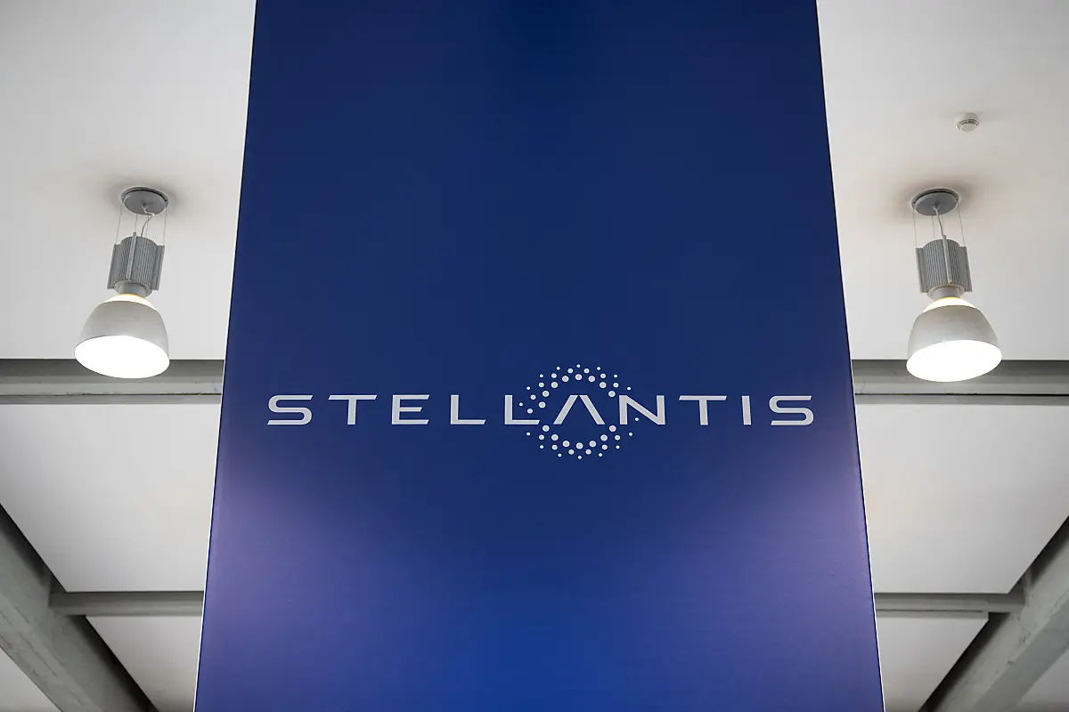 © APA/APA/AFP/MARCO BERTORELLO CO2-Ziele 2035 laut Stellantis-Europachef nicht erreichbar