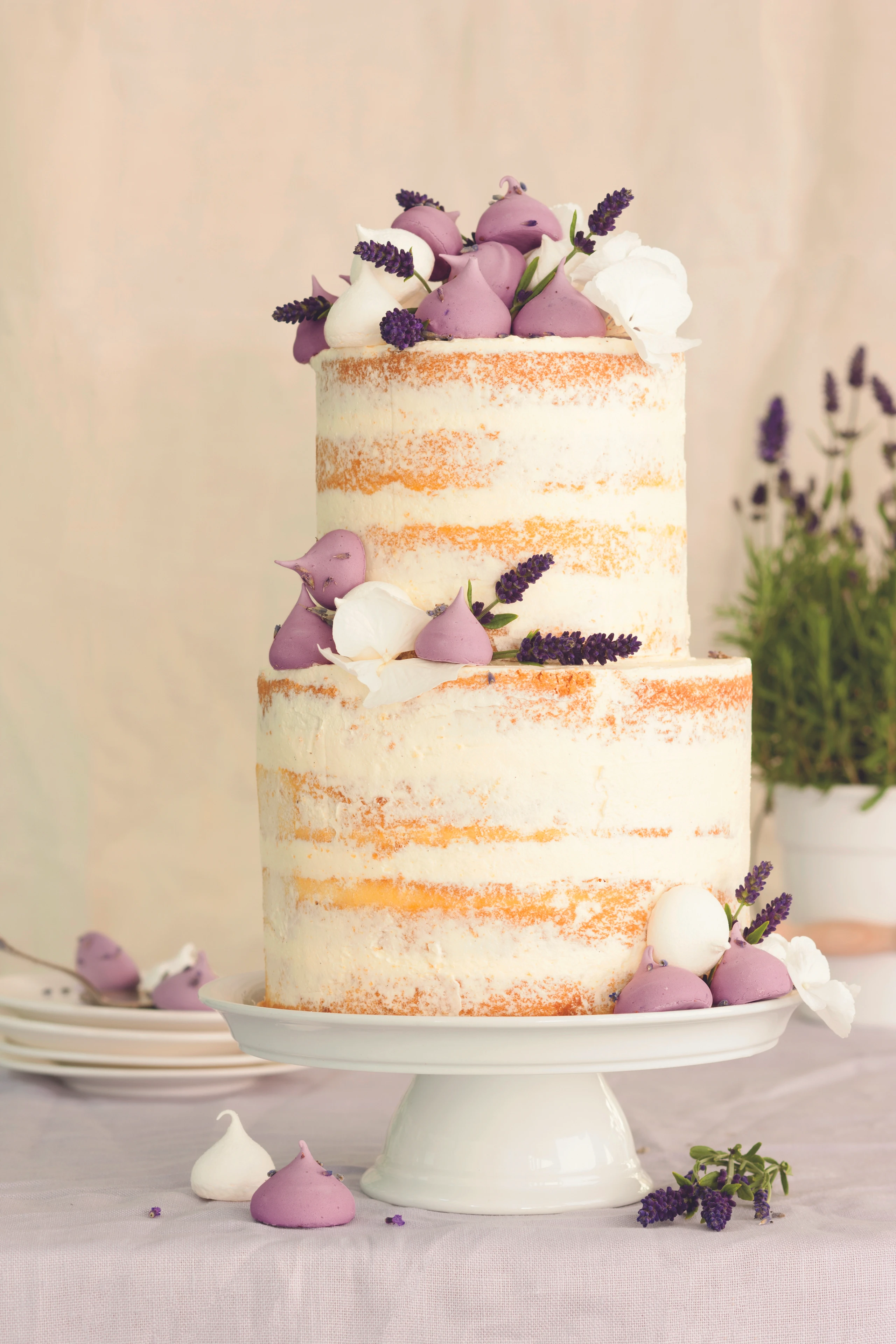 Lavendel-Meringue-Torte