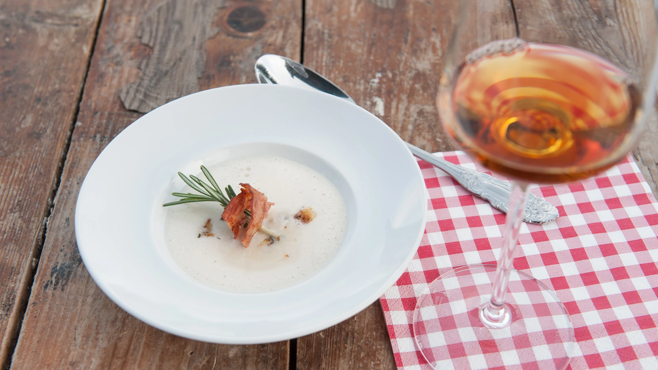 © Ferdinand Neumueller Graukassuppe mit Speck