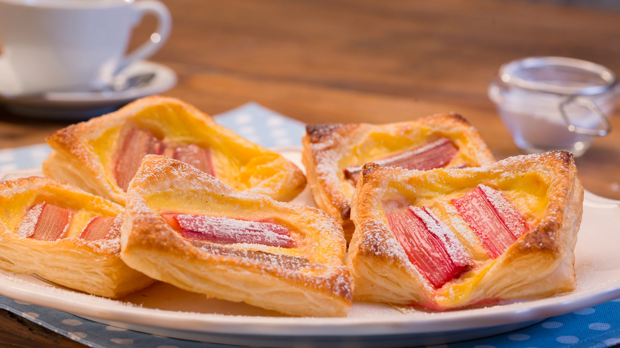 Schnelle Rhabarbertarte